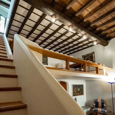 Apartment Colosseo-fori Imperiali Storico *